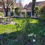 La Maison Du De Conde 4*