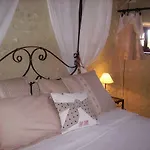 La Maison Du De Conde בית הארחה