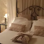 La Maison Du De Conde 4*