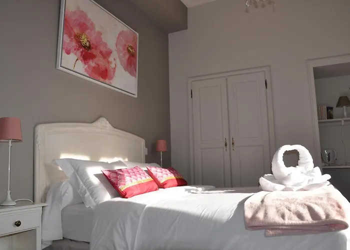 La Maison Du De Conde Guest house Charroux-d'Allier