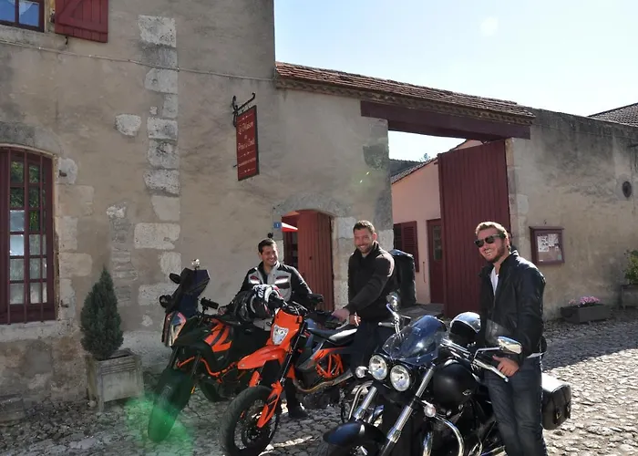 La Maison Du De Conde Charroux-dʼAllier