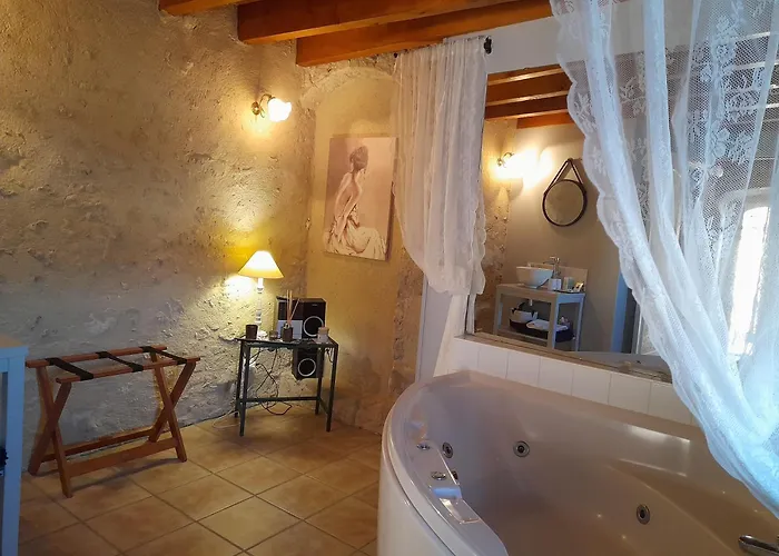 La Maison Du De Conde Charroux-dʼAllier