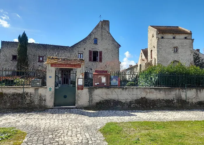 La Maison Du De Conde 4*