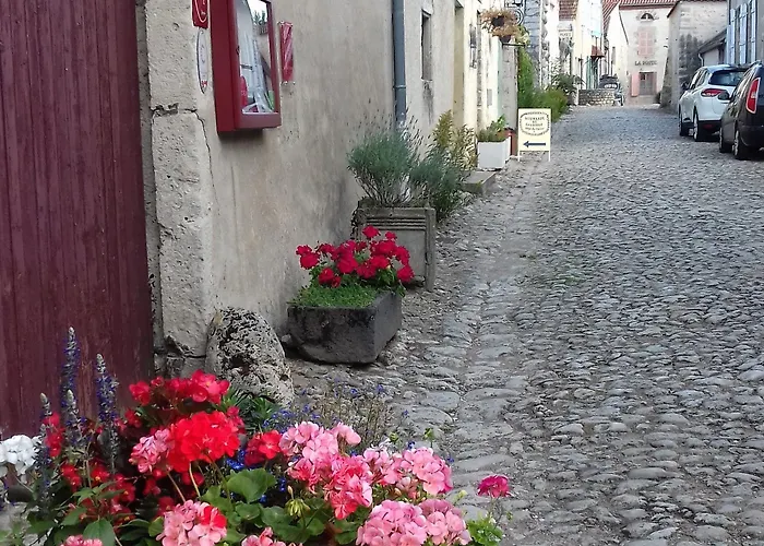 La Maison Du De Conde 4*